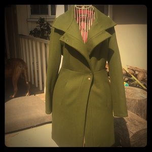 Beautiful Guess wool coat